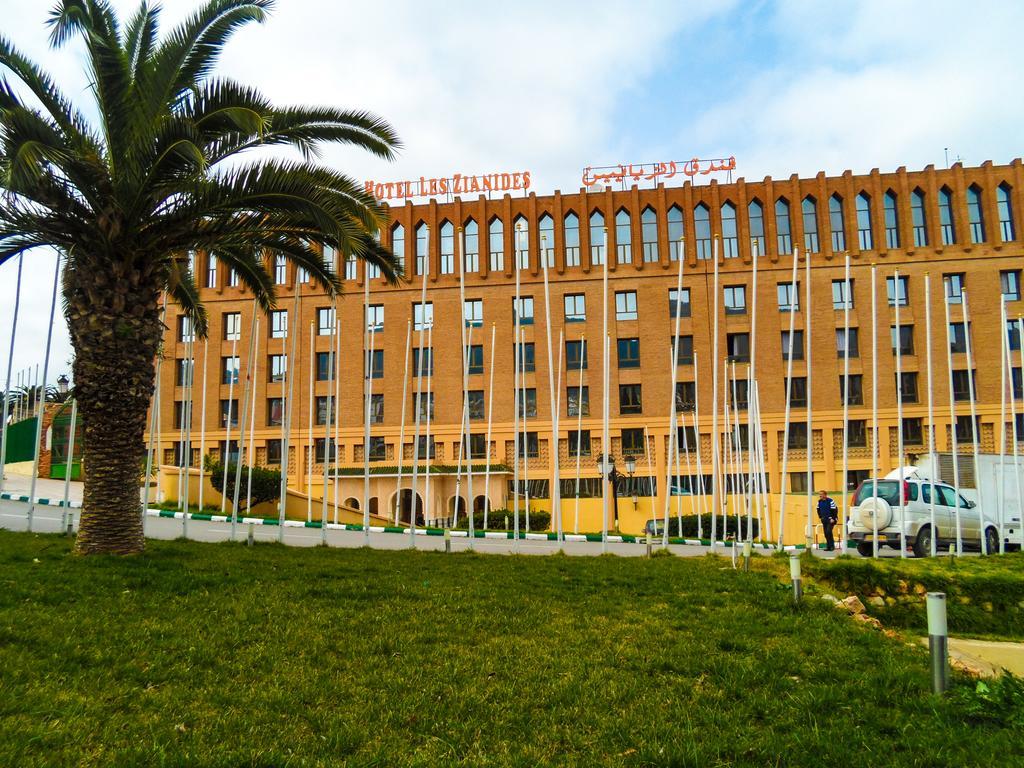 Hotel Les Zianides Tlemcen ภายนอก รูปภาพ